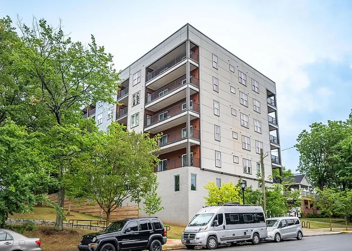 Downtown New-Built Roof-Top Balcony City View 525Pkwy