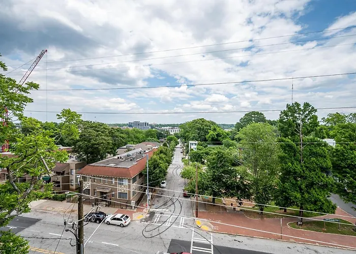 Downtown New-Built Roof-Top Balcony City View 525Pkwy